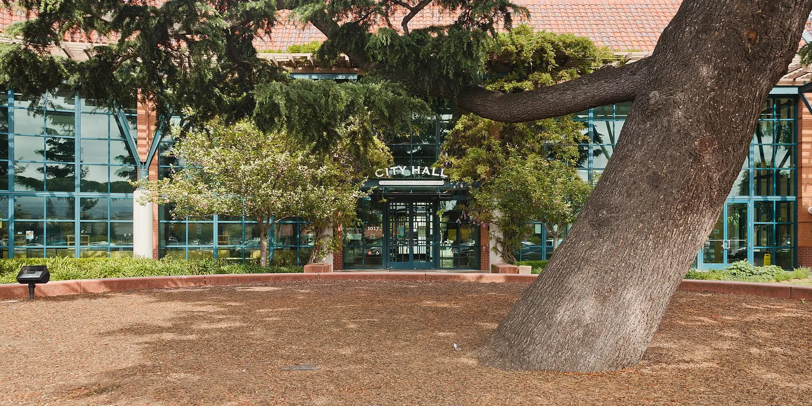 Redwood City's City Hall